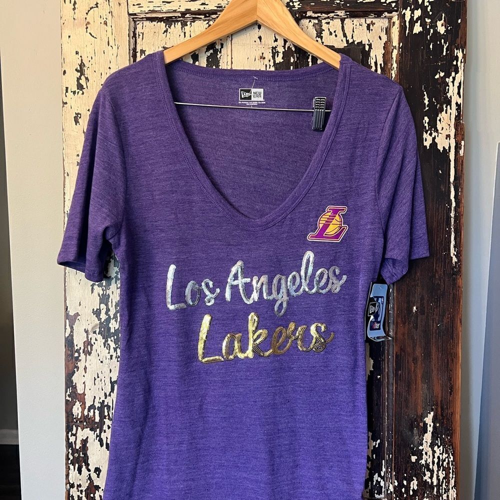 Purple Los Angeles Lakers deep V-Neck T-Shirt. NWT size Large. Women’s fit.